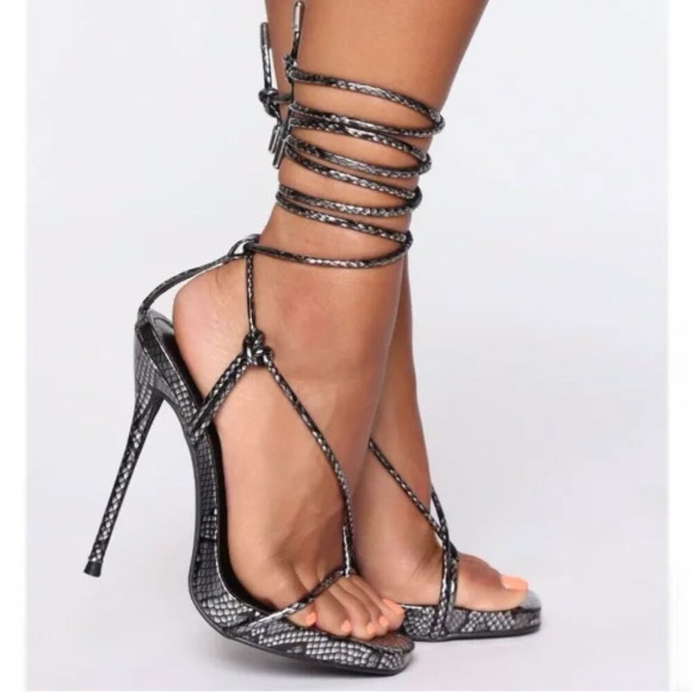 Fashion Nova Sweet Like Honey Heel Sandals Tie Up Snakeskin Print Size 7.5